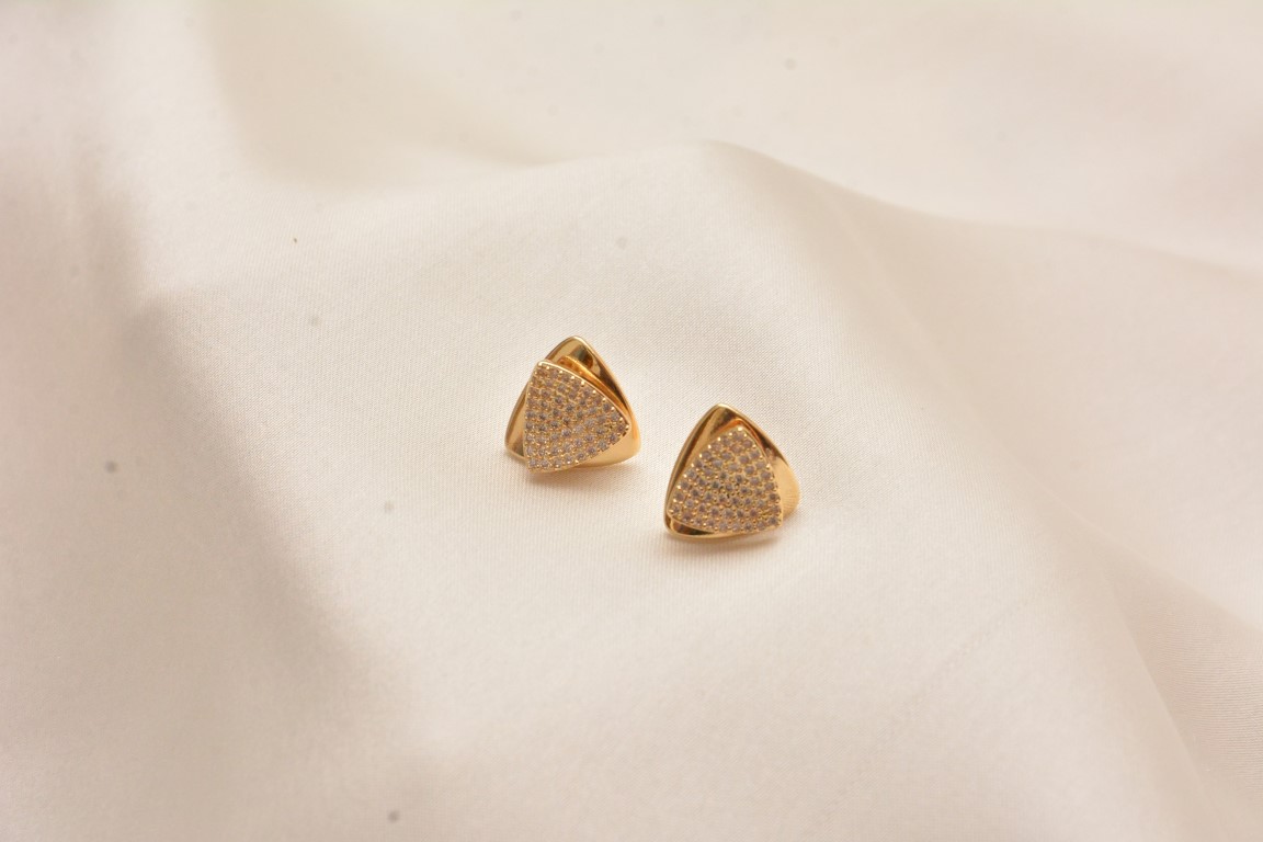 radiant zircon ear studs