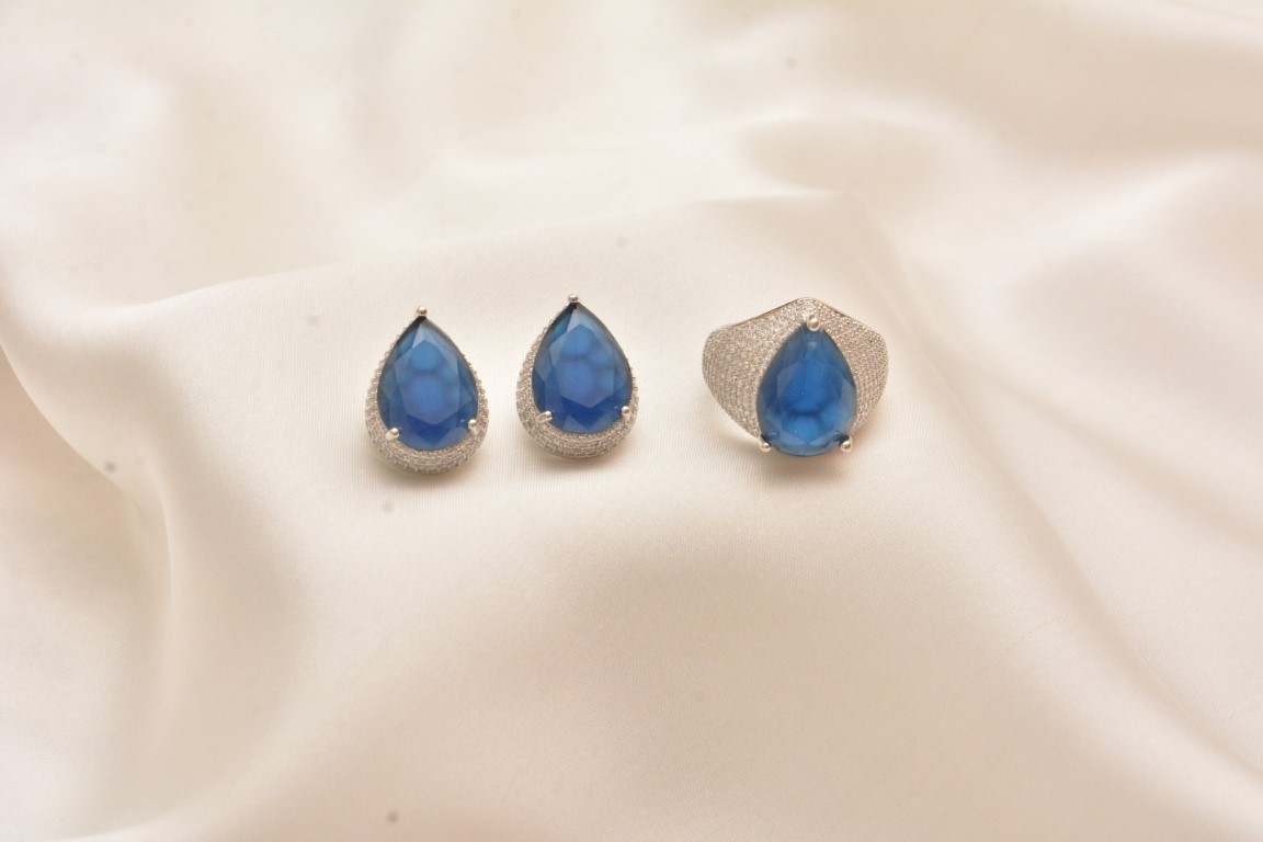 blue ocean ear studs duo set