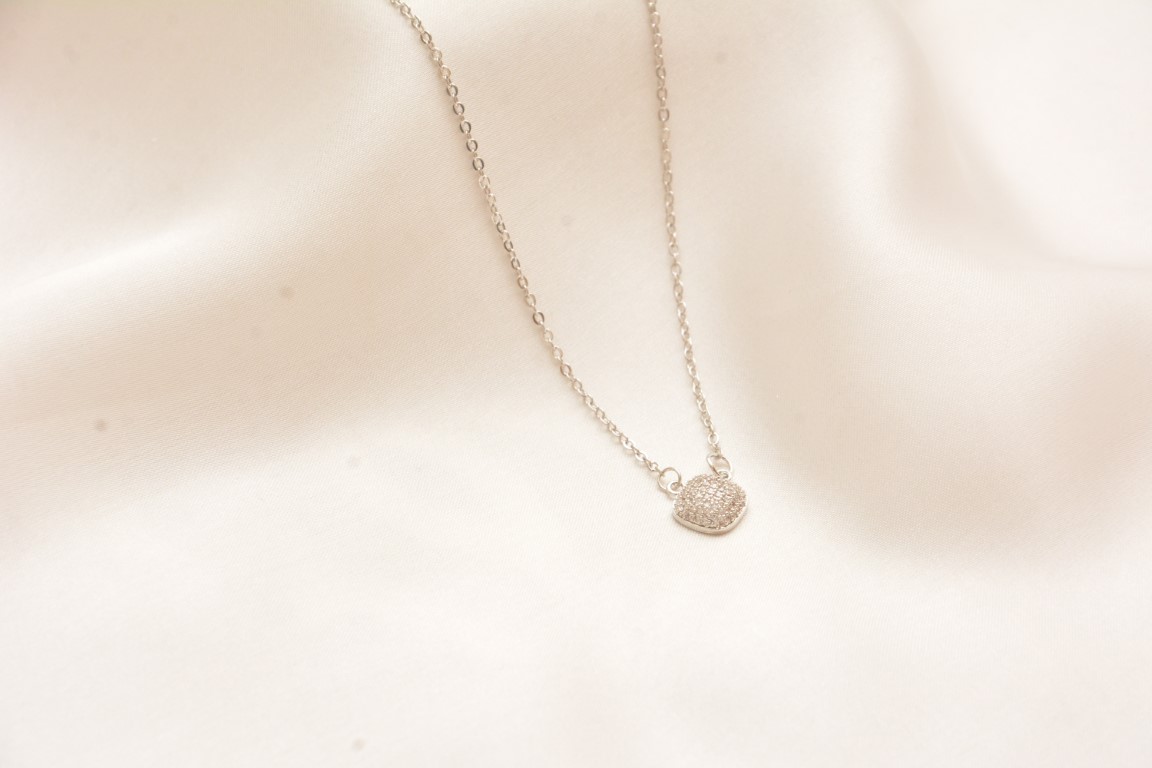 minimalist elegant pendant