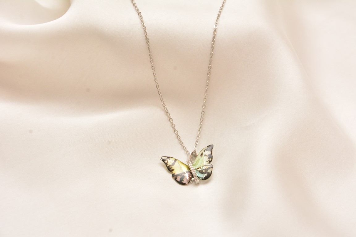 minimalist elegant pendant (copy)