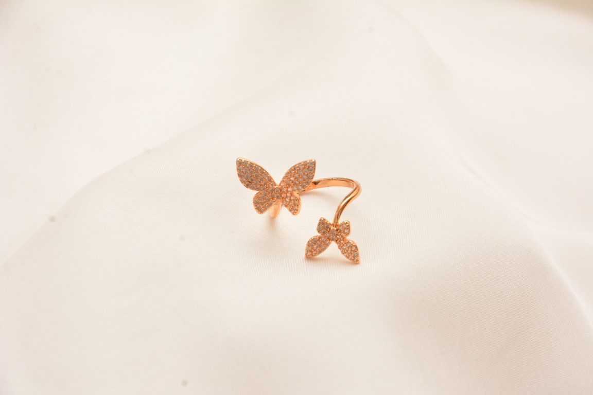 ziora zirconia clip ear studs (copy) ziora zirconia clip ear studs (copy)