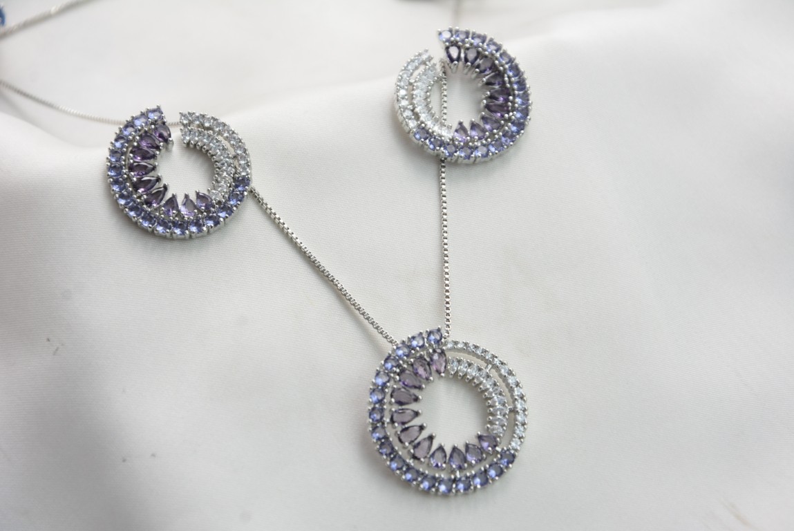 radiant purple pendant set