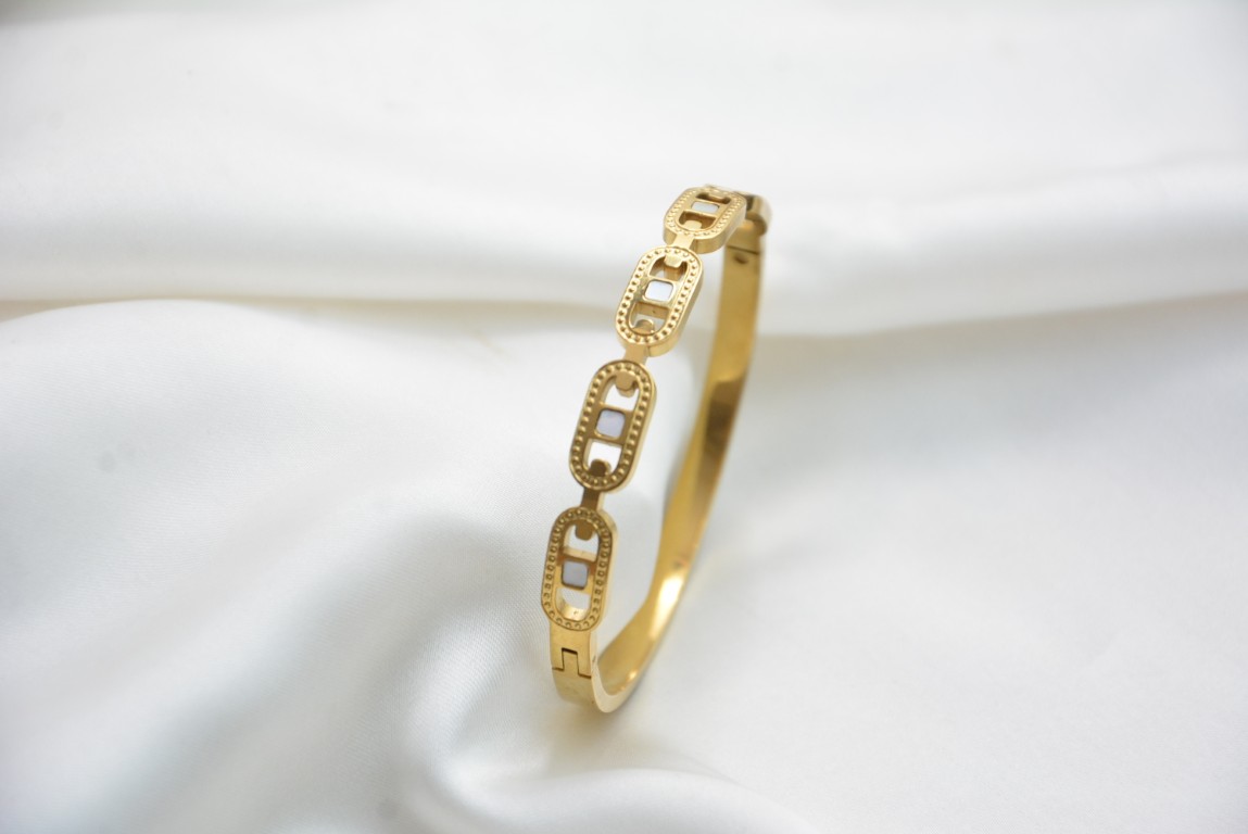 exclusive stainless steel bracelet